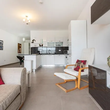 A Charming, Relaxing 2br In St Julians W/wifi By 360 Estates Apartament St. Julian's