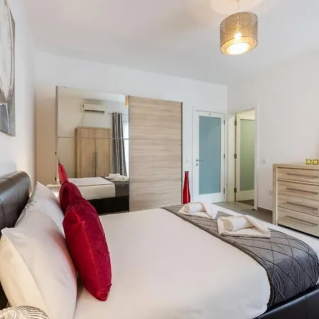 Διαμέρισμα A Charming, Relaxing 2br In St Julians W/wifi By 360 Estates